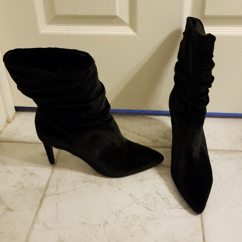 Black velvet boot